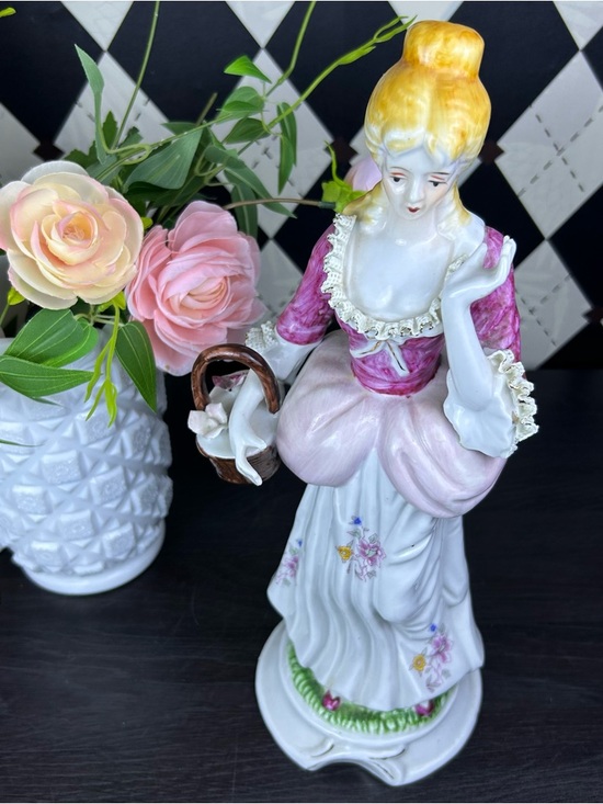 Large Victorian Lady 14” Porcelain Figurine Rococo Style 14 Inch Statue Vintage - Picture 5 of 17